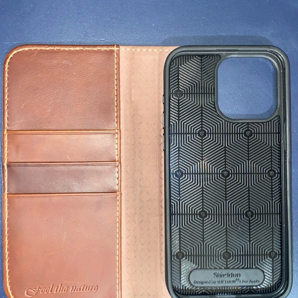 iPhone 15 pro max phone case/wallet